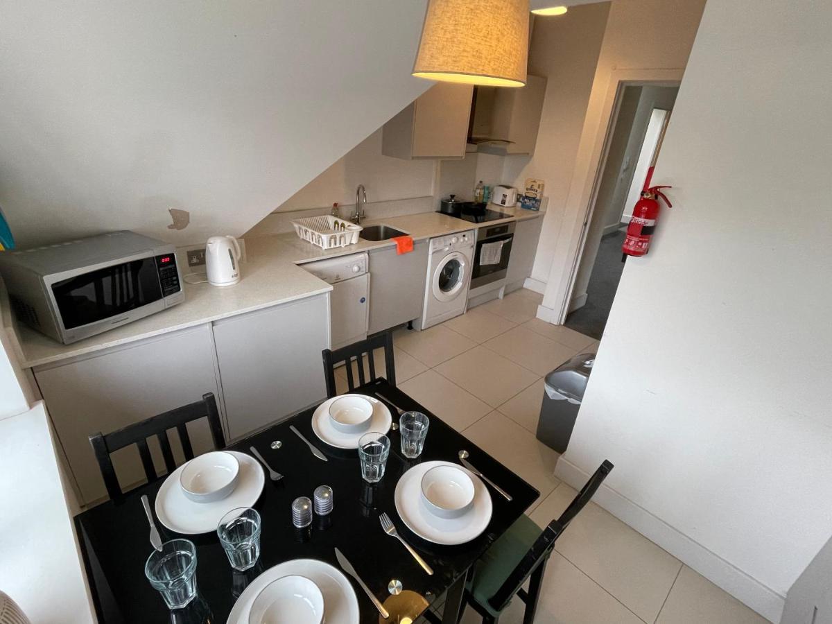 2 Bedroom 2 Bathroom Apartment 8 Including Free Parking บรอมลีย์ ภายนอก รูปภาพ